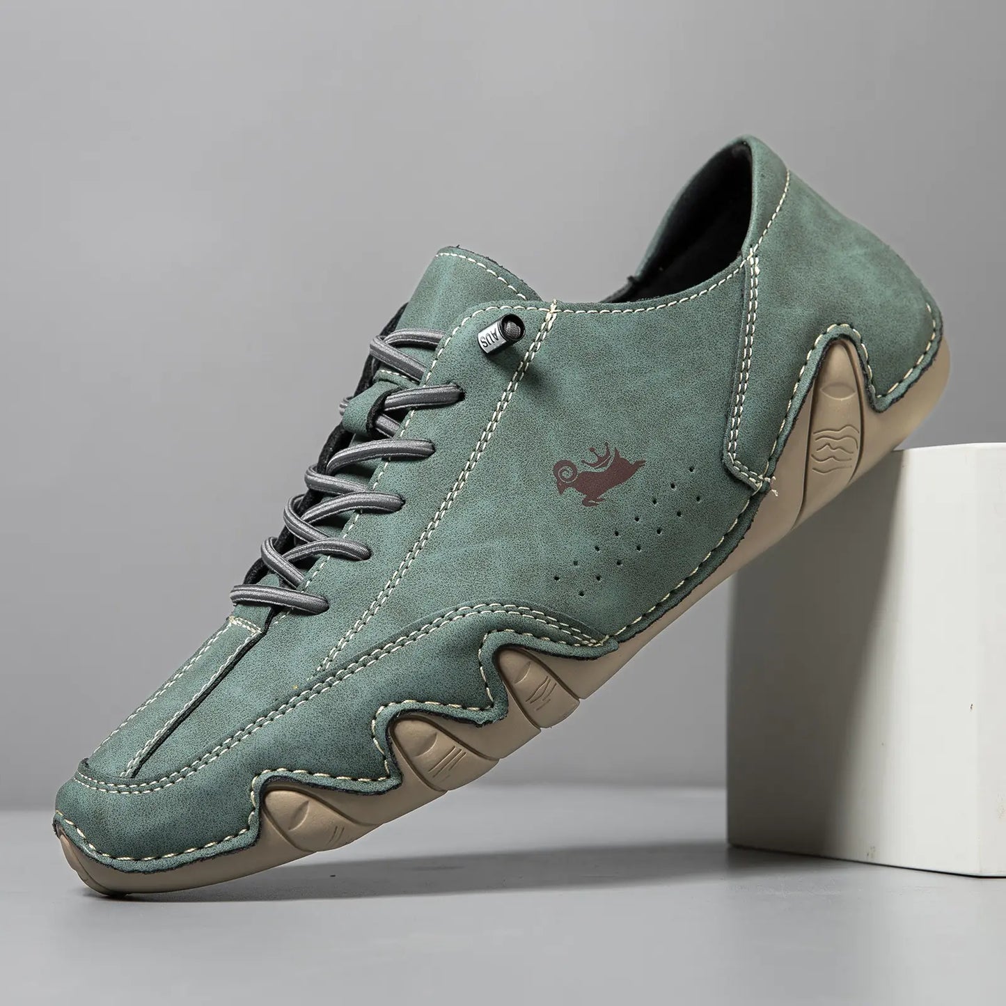 Low-top Casual Shoes